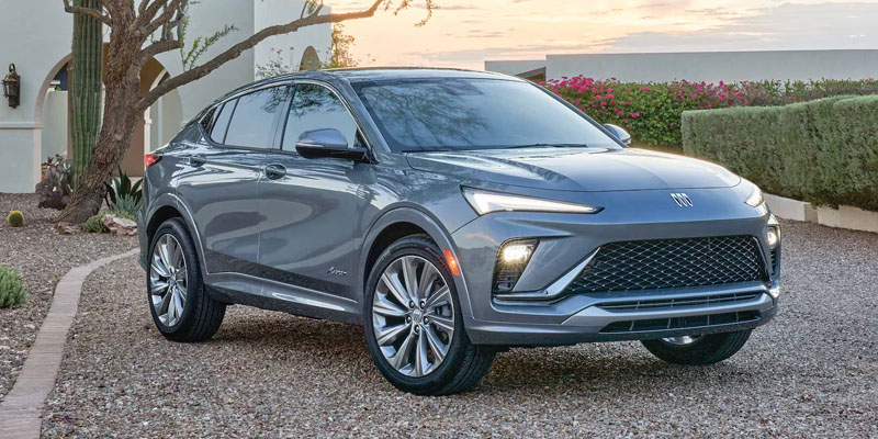 Front view of 2026 Buick Envista parked in diveway