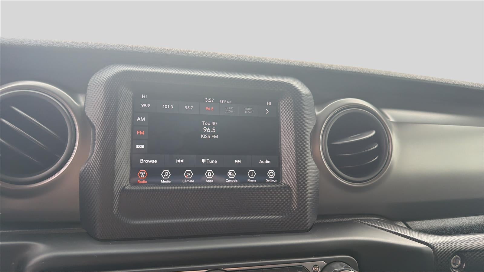 2022 Jeep Wrangler Willys