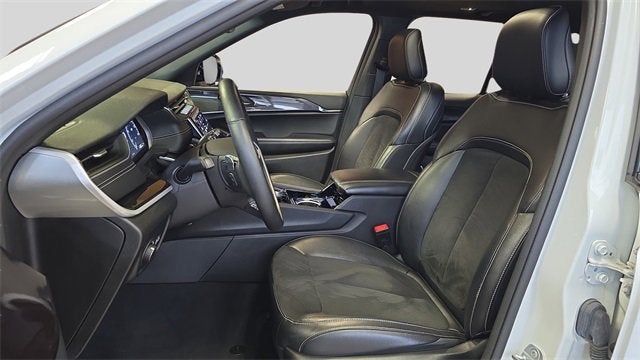 2022 Jeep Grand Cherokee Altitude