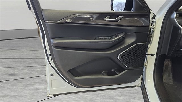 2022 Jeep Grand Cherokee Altitude