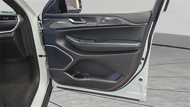 2022 Jeep Grand Cherokee Altitude