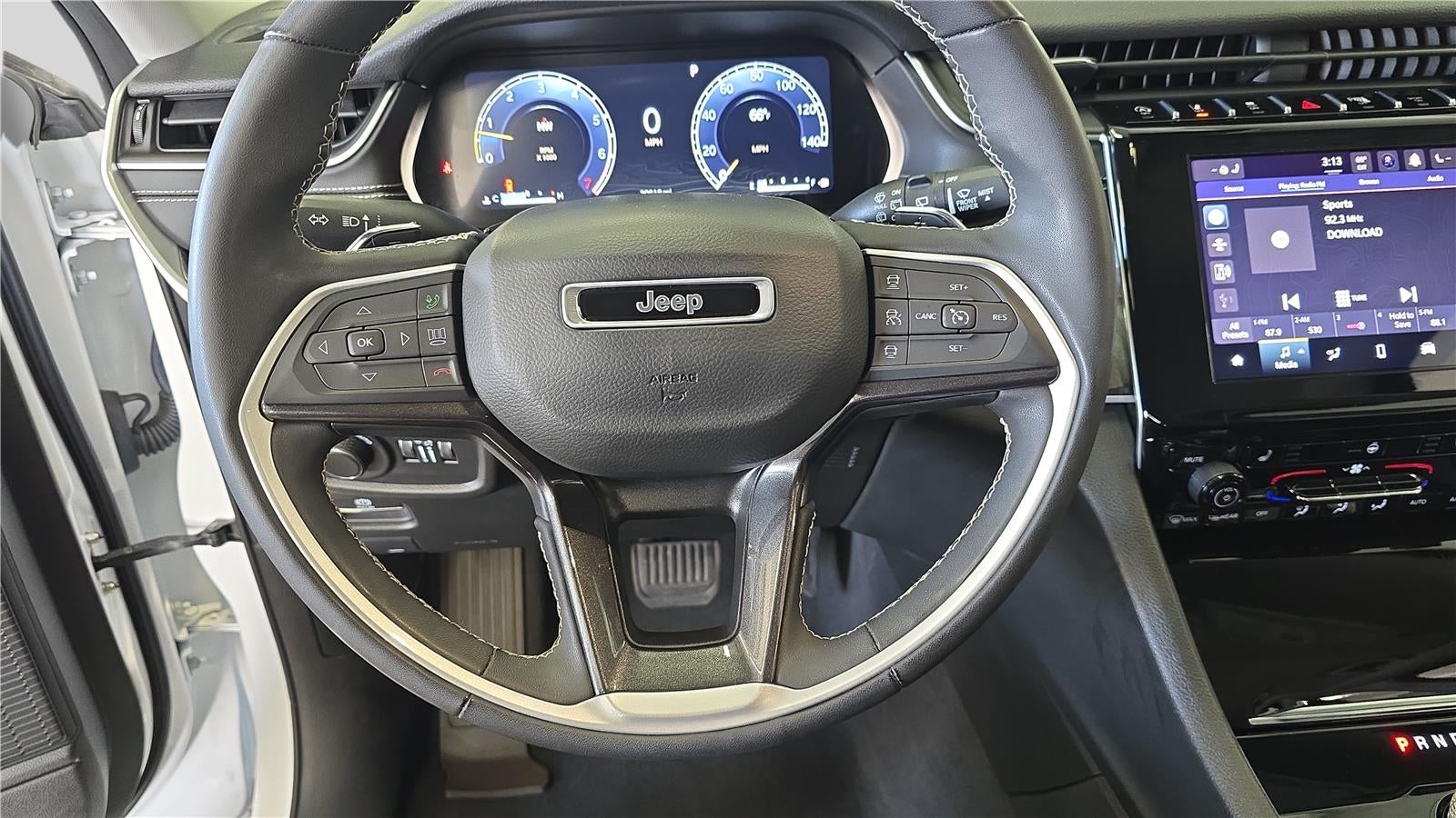 2023 Jeep Grand Cherokee Laredo