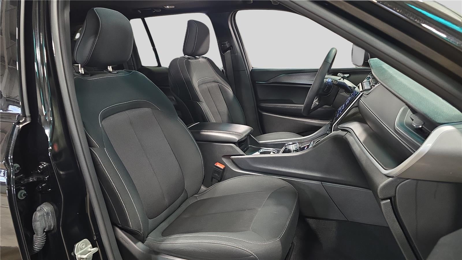 2024 Jeep Grand Cherokee Laredo X