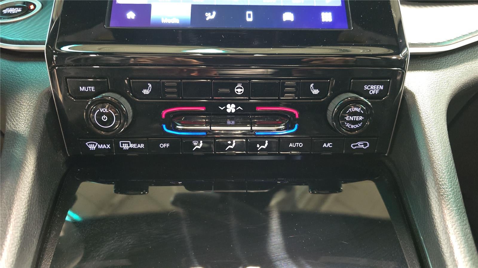 2024 Jeep Grand Cherokee Laredo X