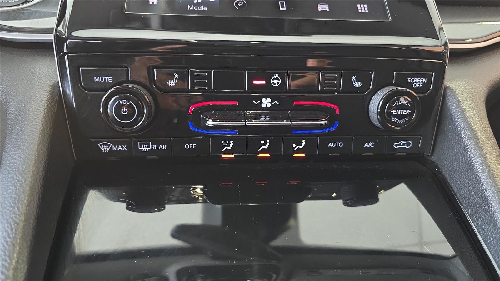 2022 Jeep Grand Cherokee Laredo