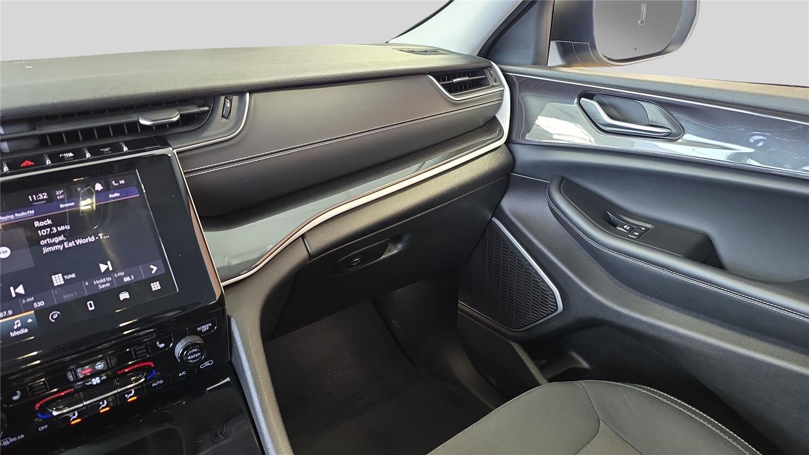 2022 Jeep Grand Cherokee Laredo