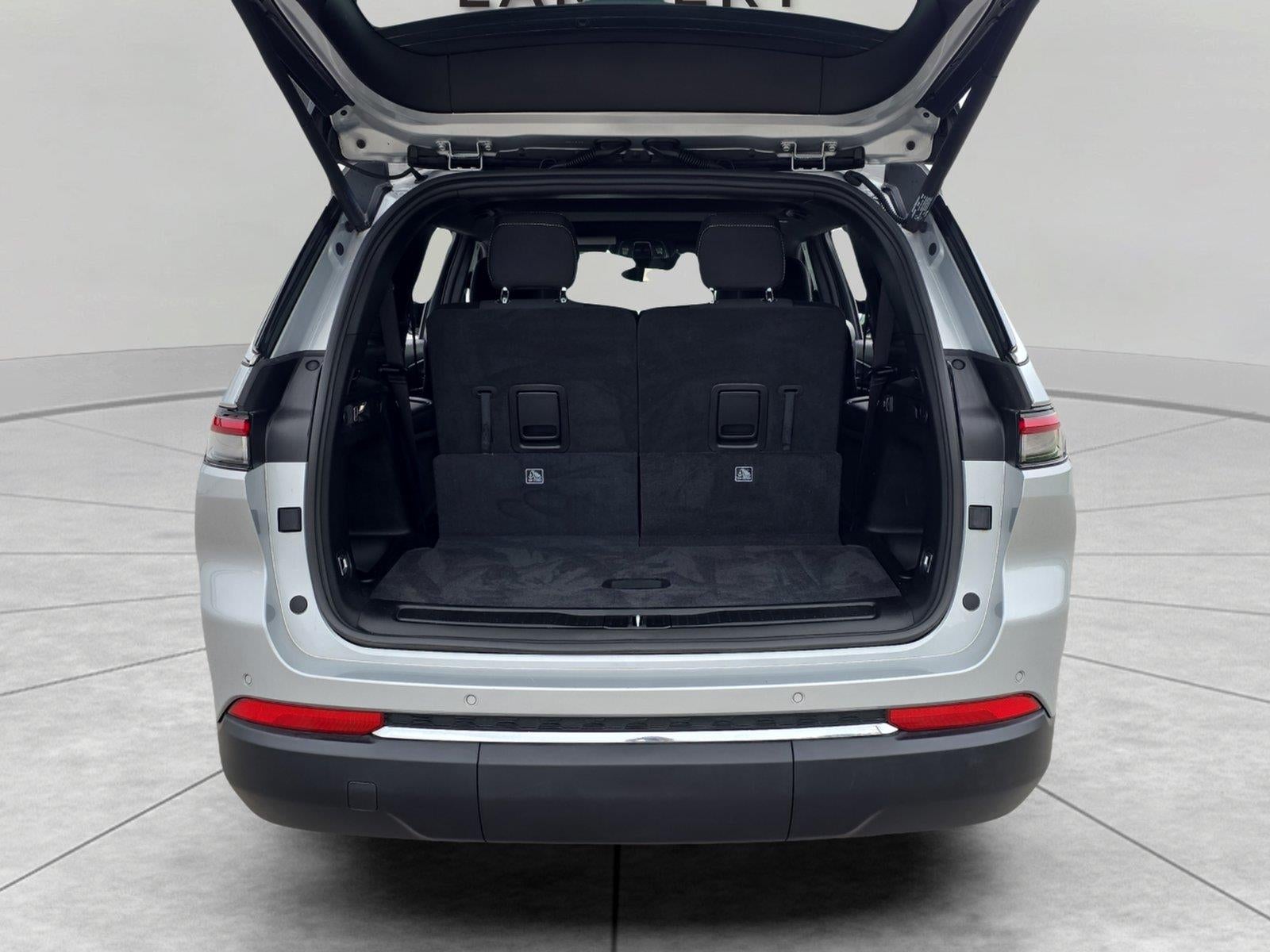 2025 Jeep Grand Cherokee L Laredo X