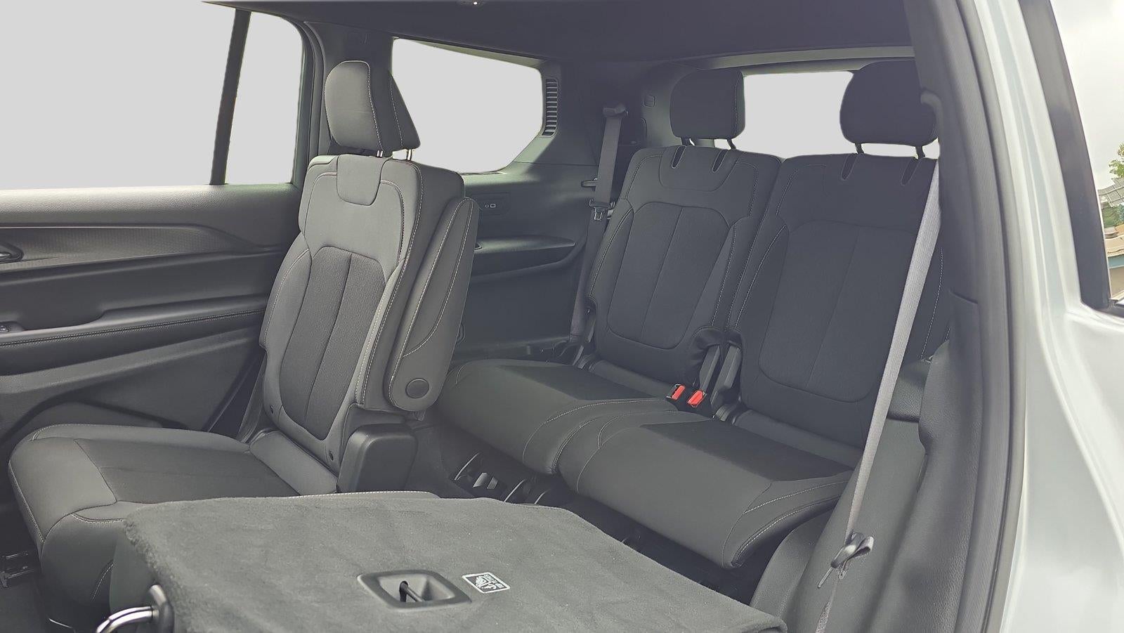 2025 Jeep Grand Cherokee L Laredo X