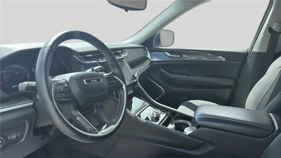 2022 Jeep Grand Cherokee L Laredo