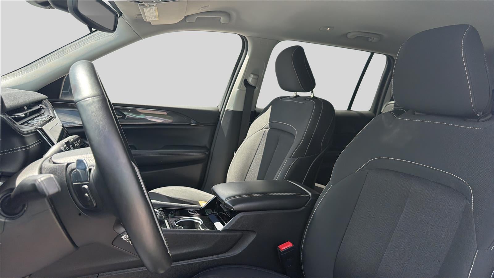 2022 Jeep Grand Cherokee L Laredo