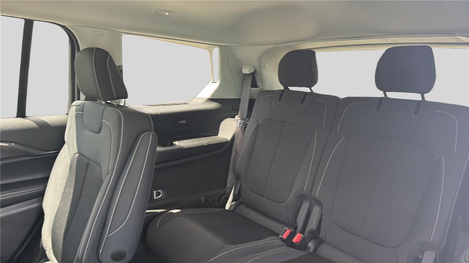 2022 Jeep Grand Cherokee L Laredo