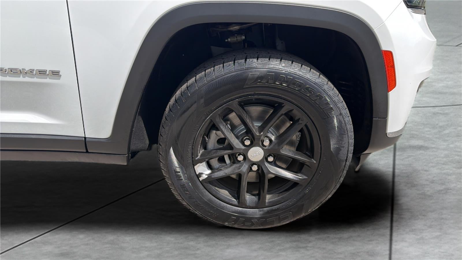2022 Jeep Grand Cherokee L Laredo