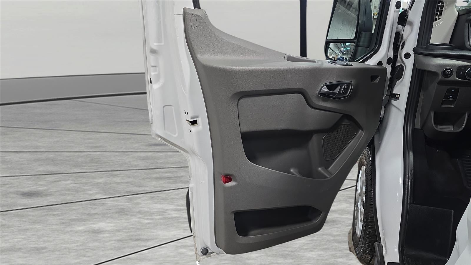 2024 Ford Transit Passenger Wagon XL