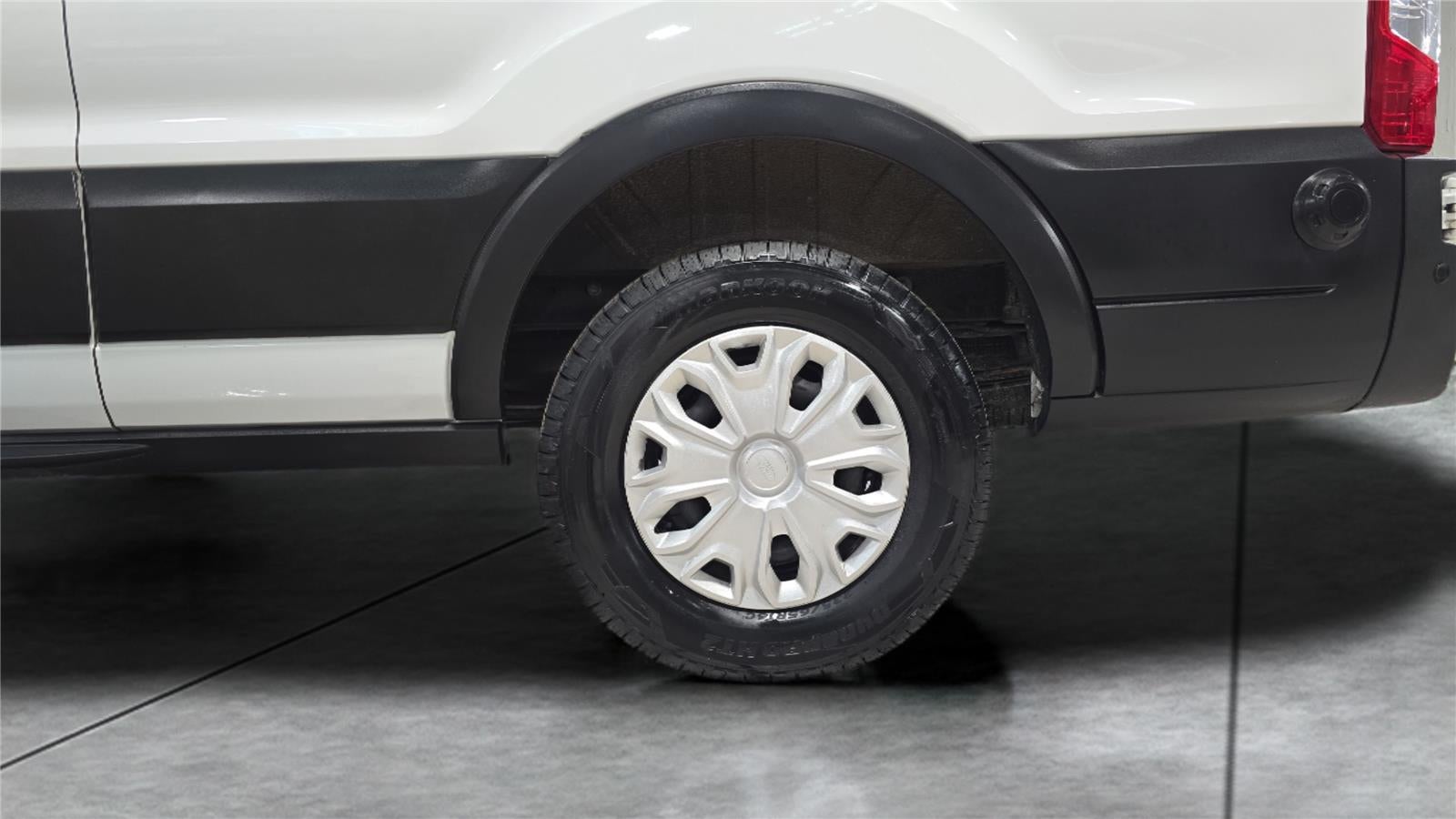 2024 Ford Transit Passenger Wagon XL