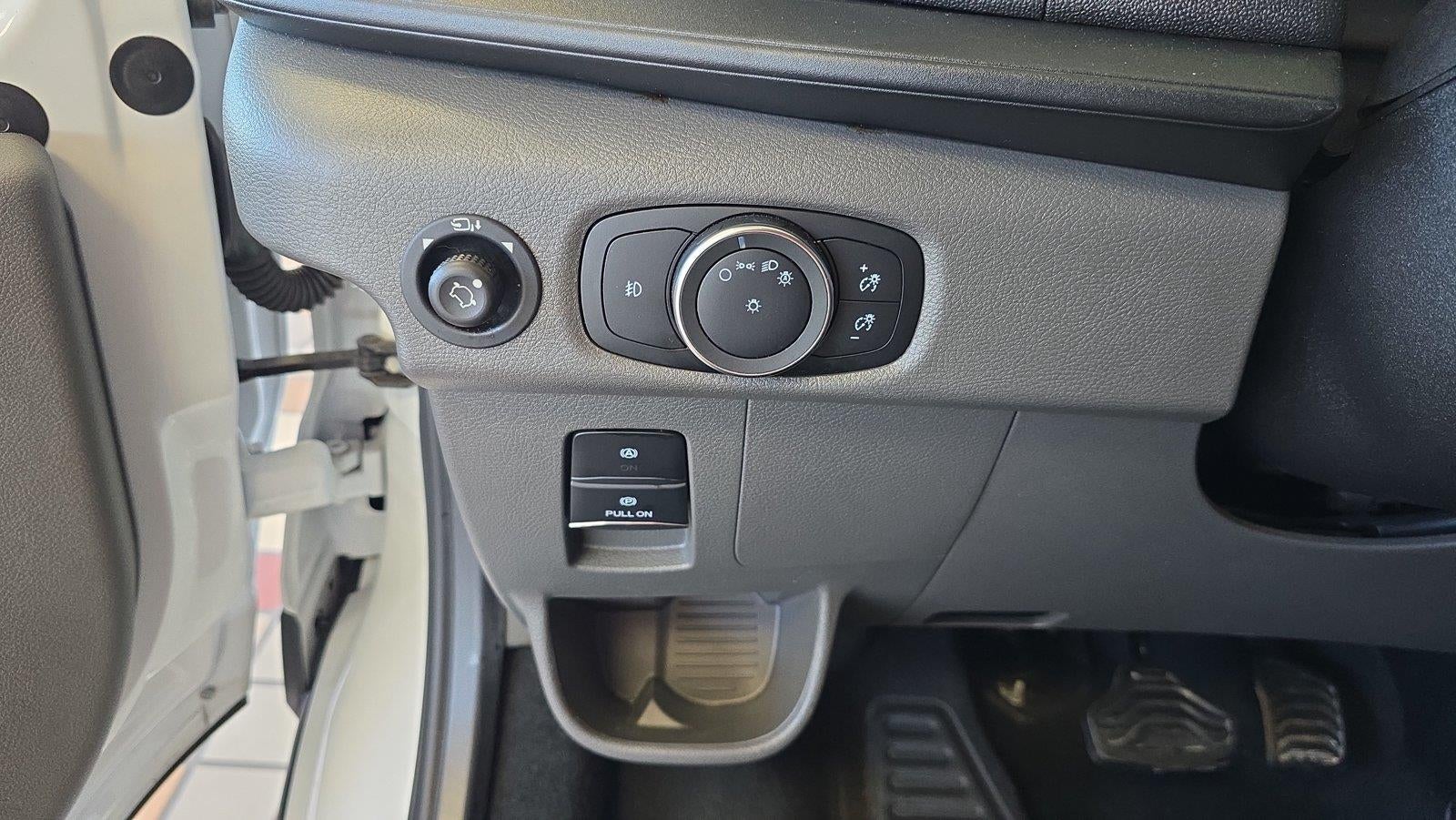 2025 Ford Transit Passenger Wagon XL