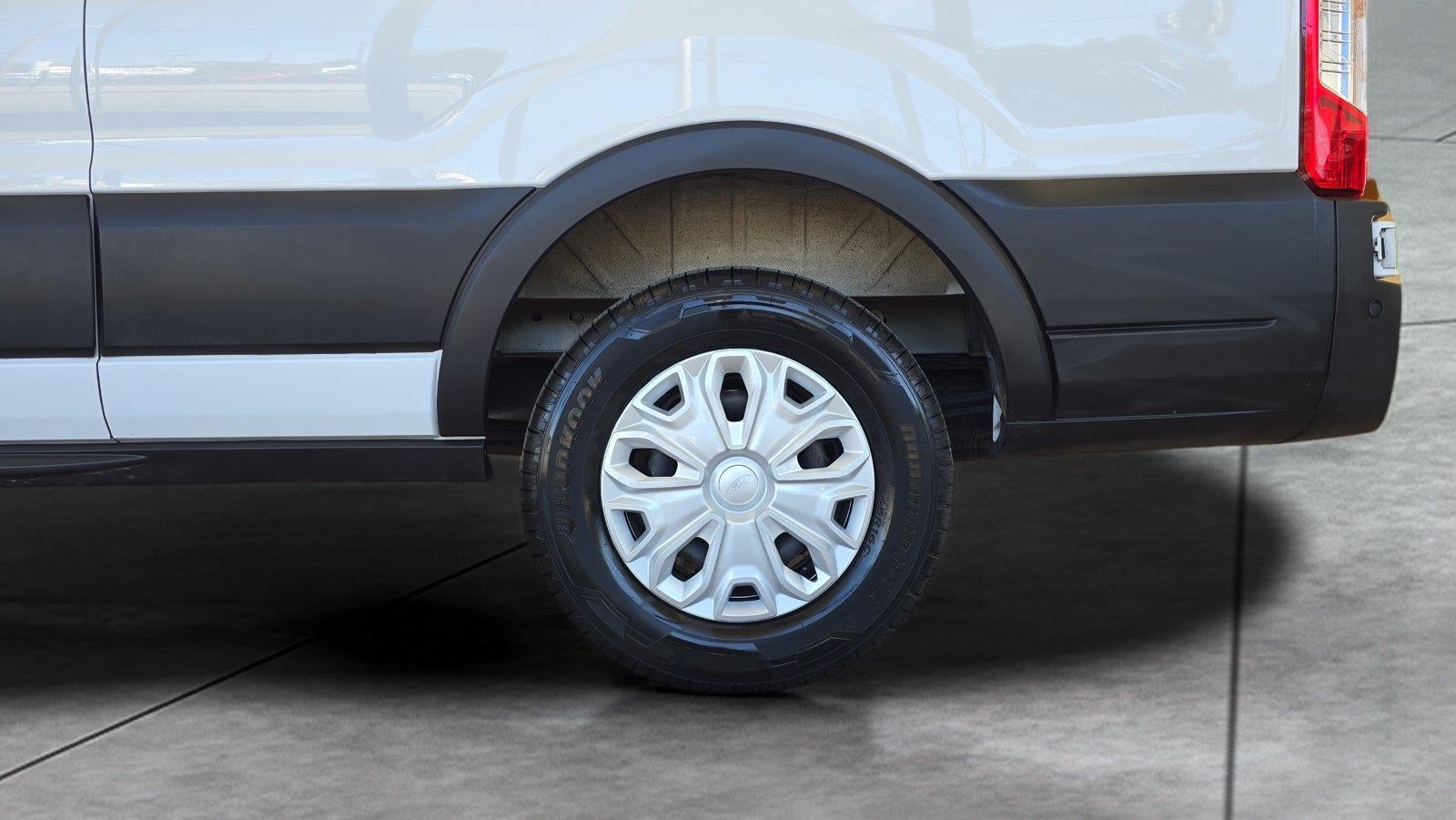 2025 Ford Transit Passenger Wagon XL