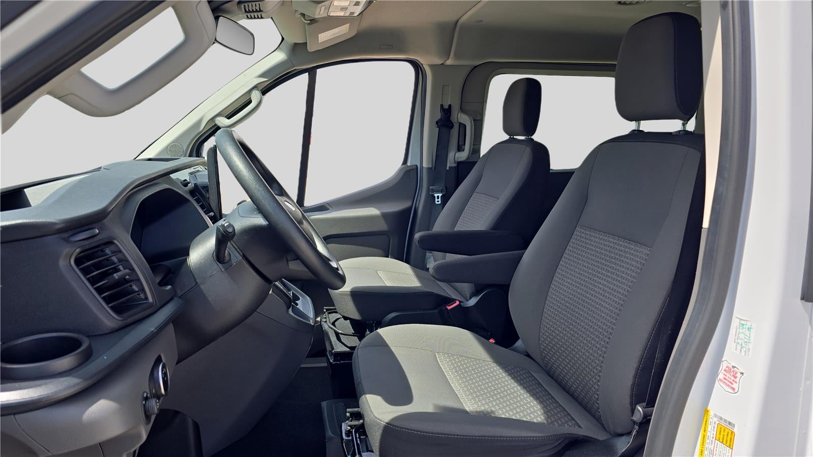 2024 Ford Transit Passenger Wagon XL