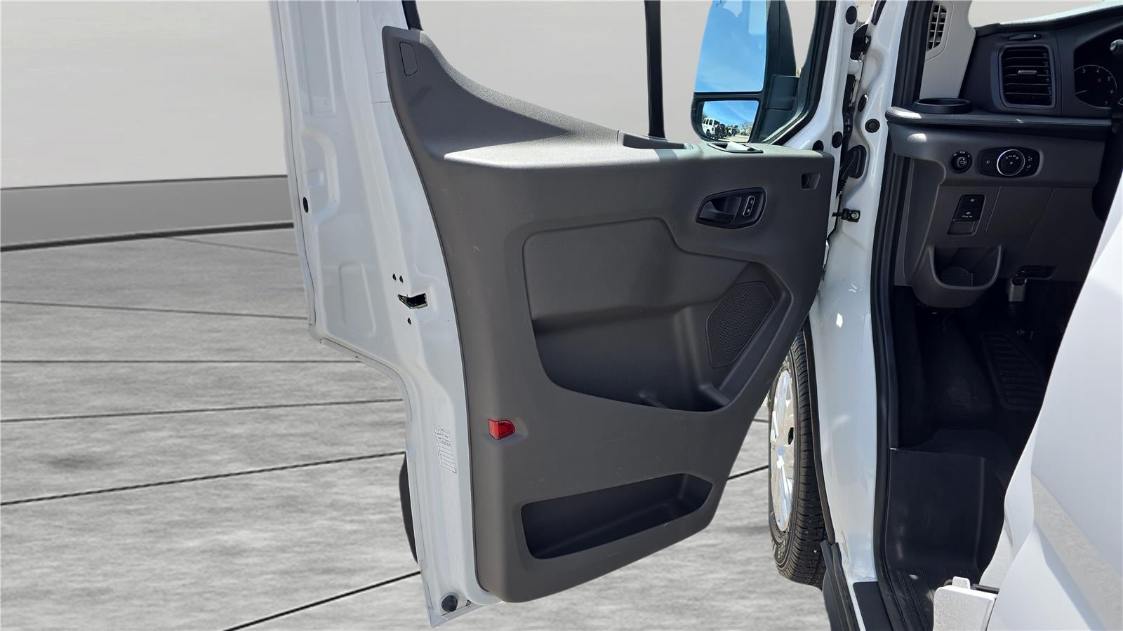 2024 Ford Transit Passenger Wagon XL