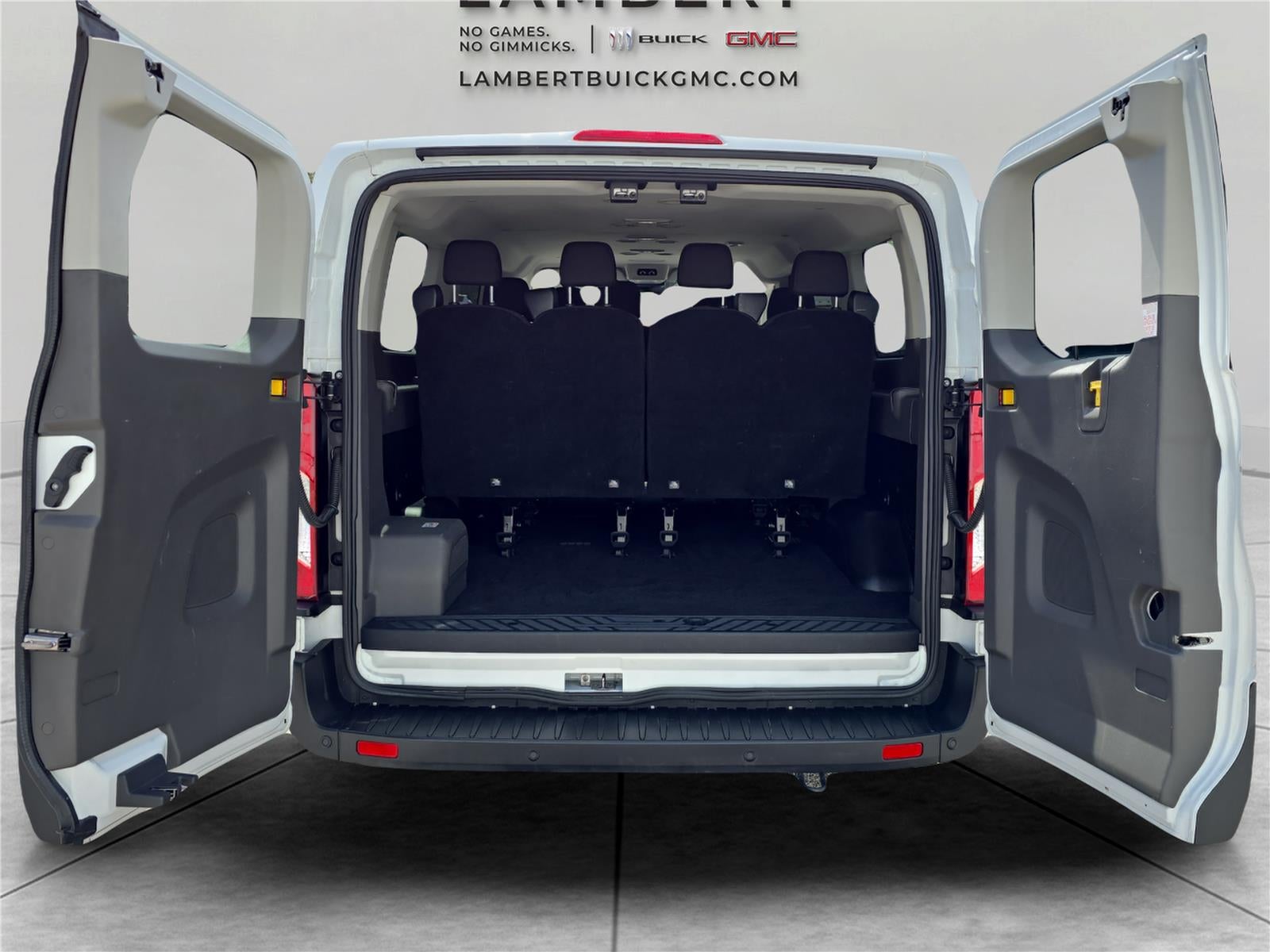 2024 Ford Transit Passenger Wagon XL