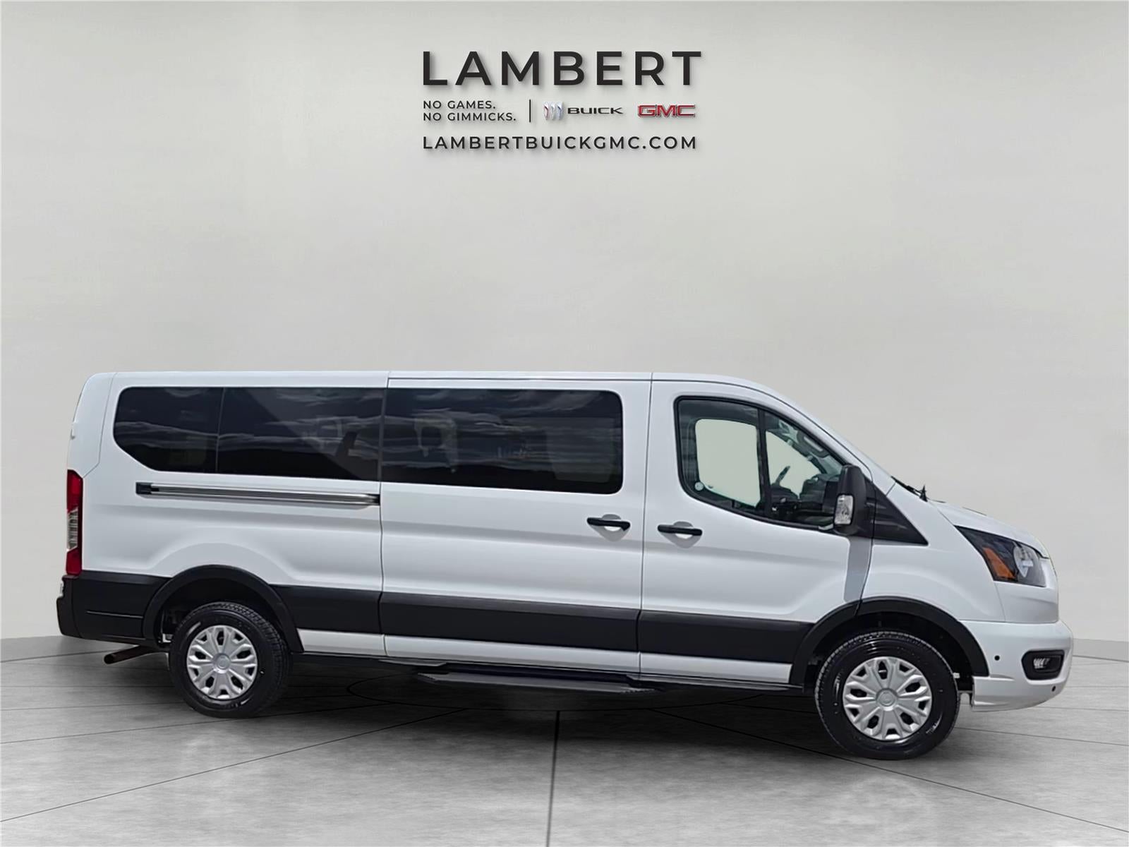 2025 Ford Transit Passenger Wagon XL