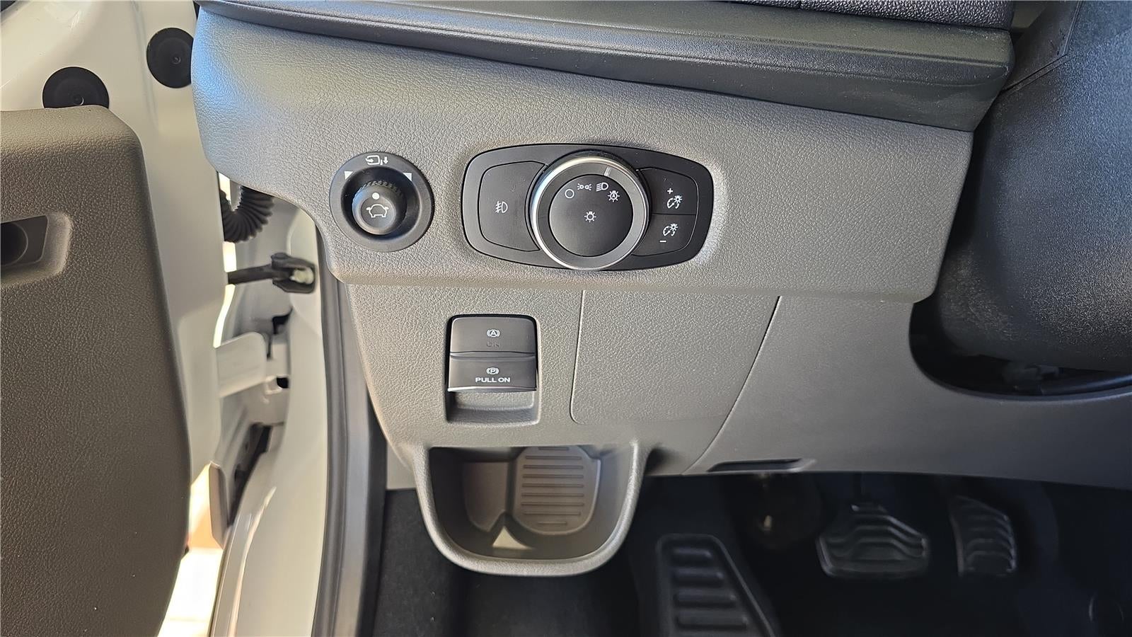 2025 Ford Transit Passenger Wagon XL
