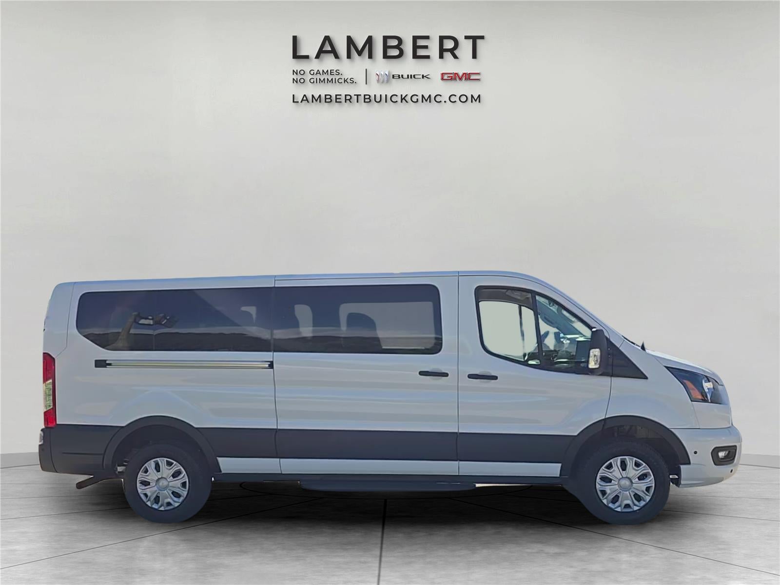 2025 Ford Transit Passenger Wagon XL