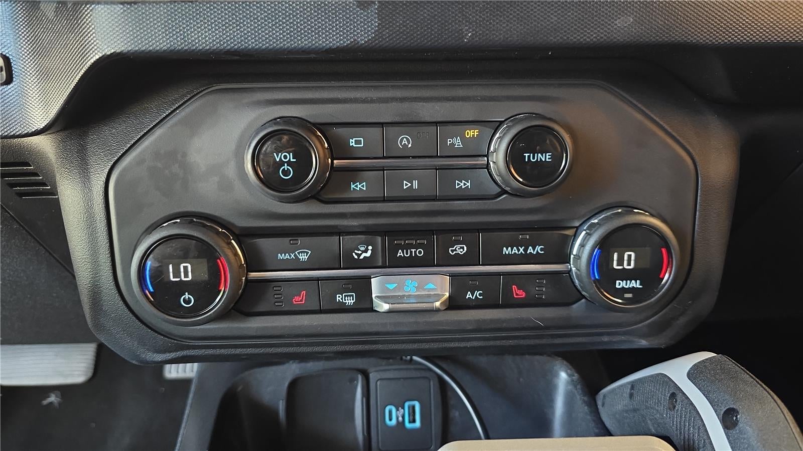 2023 Ford Bronco Base