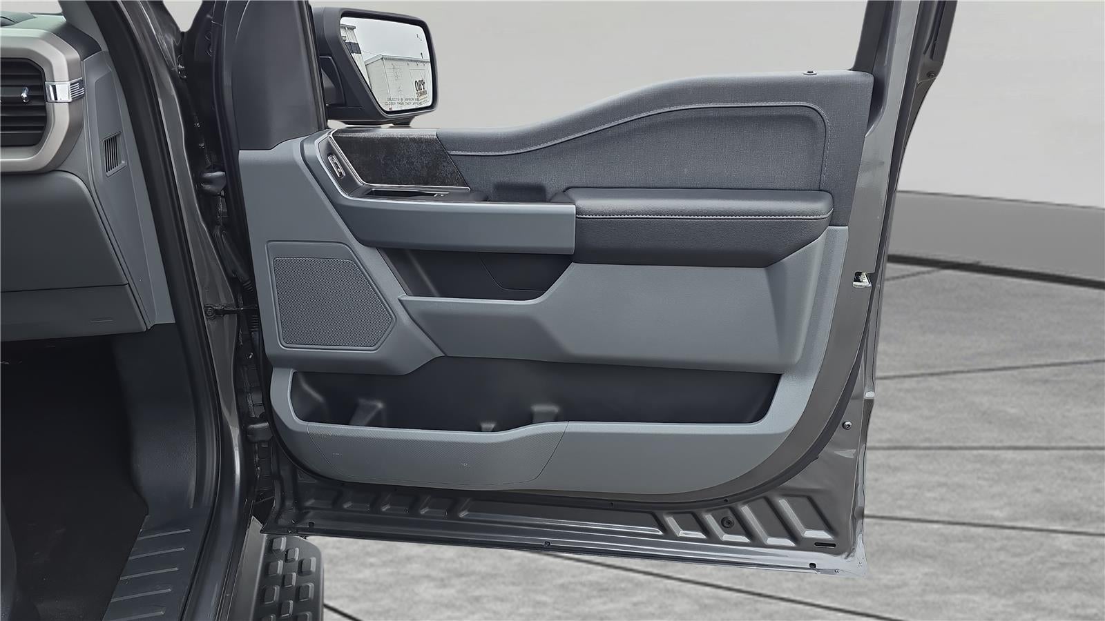 2023 Ford F-150 Lightning Pro