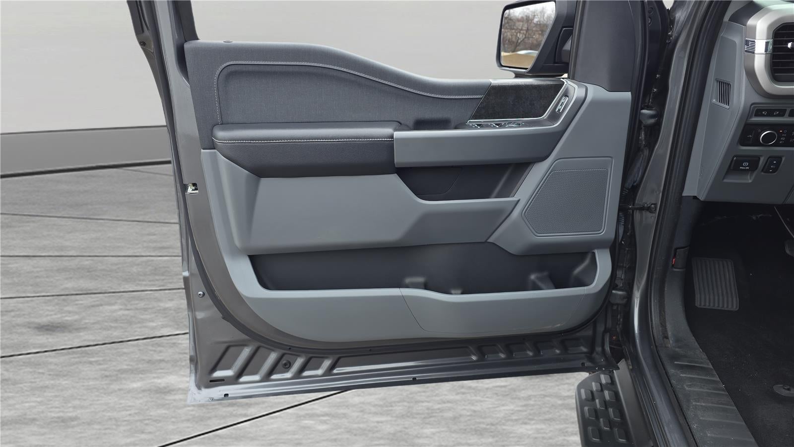 2023 Ford F-150 Lightning Pro