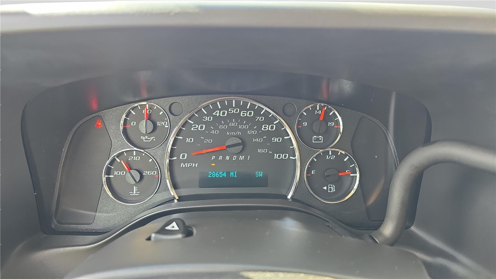 2025 Chevrolet Express Passenger 1LT