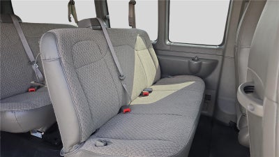 2025 Chevrolet Express Passenger 1LT