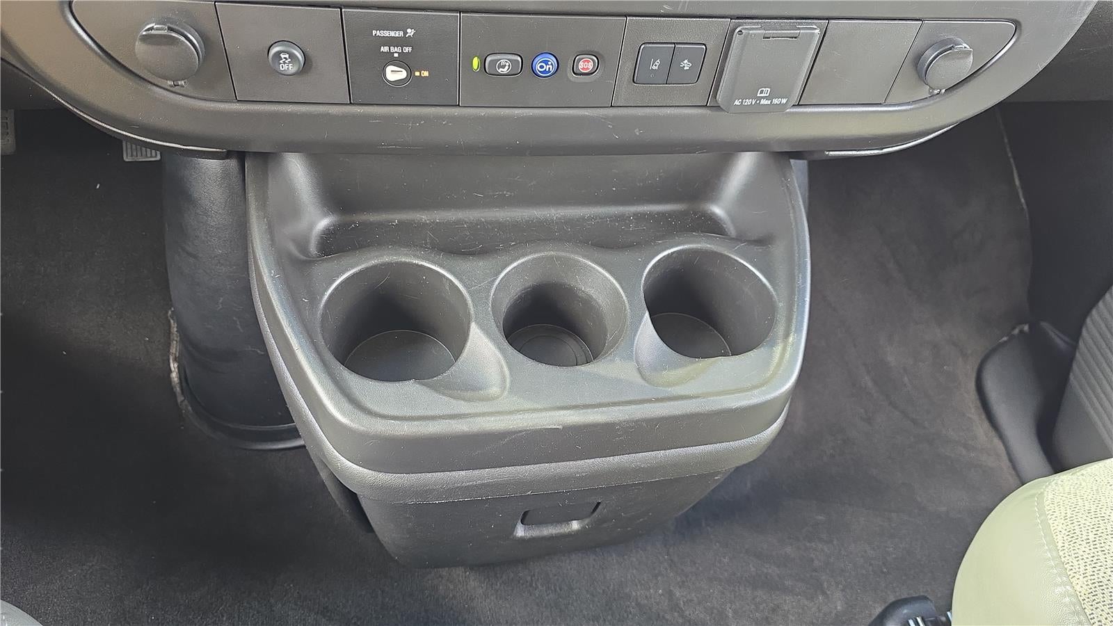 2025 Chevrolet Express Passenger 1LT