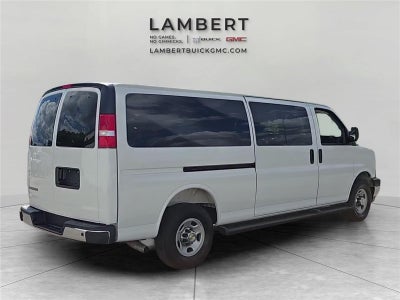 2025 Chevrolet Express Passenger 1LT