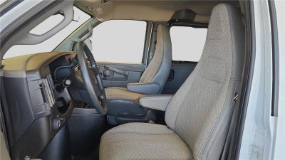 2023 Chevrolet Express Passenger 3500 1LT