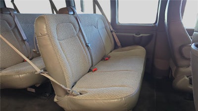 2023 Chevrolet Express Passenger 3500 1LT