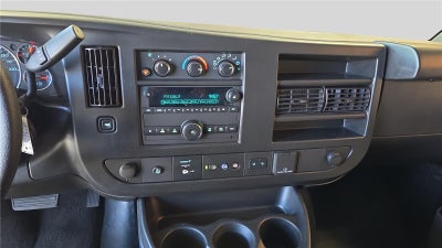 2023 Chevrolet Express Passenger 3500 1LT