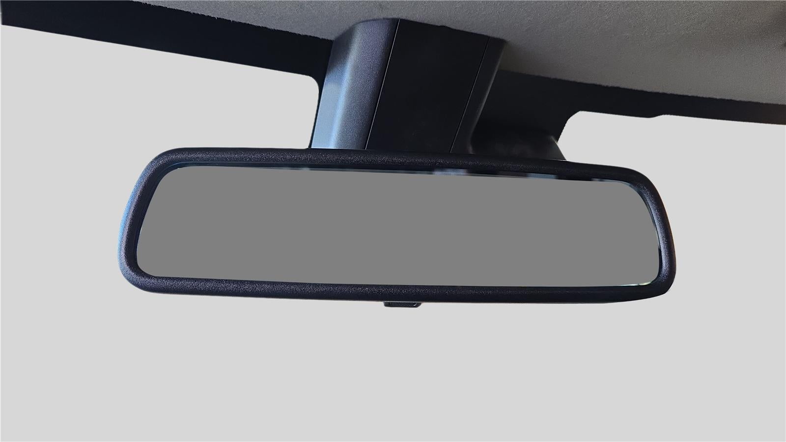 2023 Chevrolet Express Passenger 3500 1LT