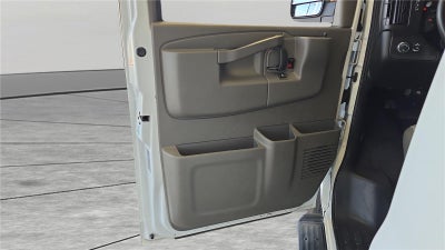 2023 Chevrolet Express Passenger 3500 1LT