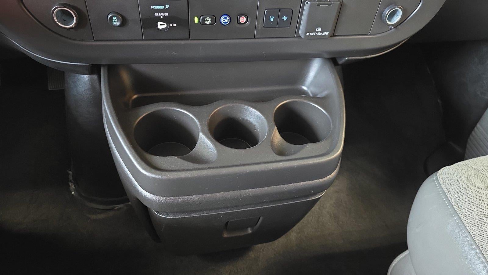 2025 Chevrolet Express Passenger 1LT