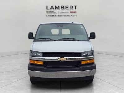2025 Chevrolet Express Passenger 1LT