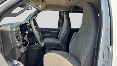 2025 Chevrolet Express Passenger 1LT