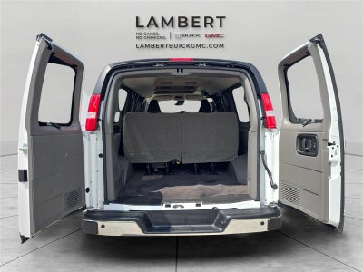 2025 Chevrolet Express Passenger 1LT