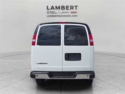 2025 Chevrolet Express Passenger 1LT