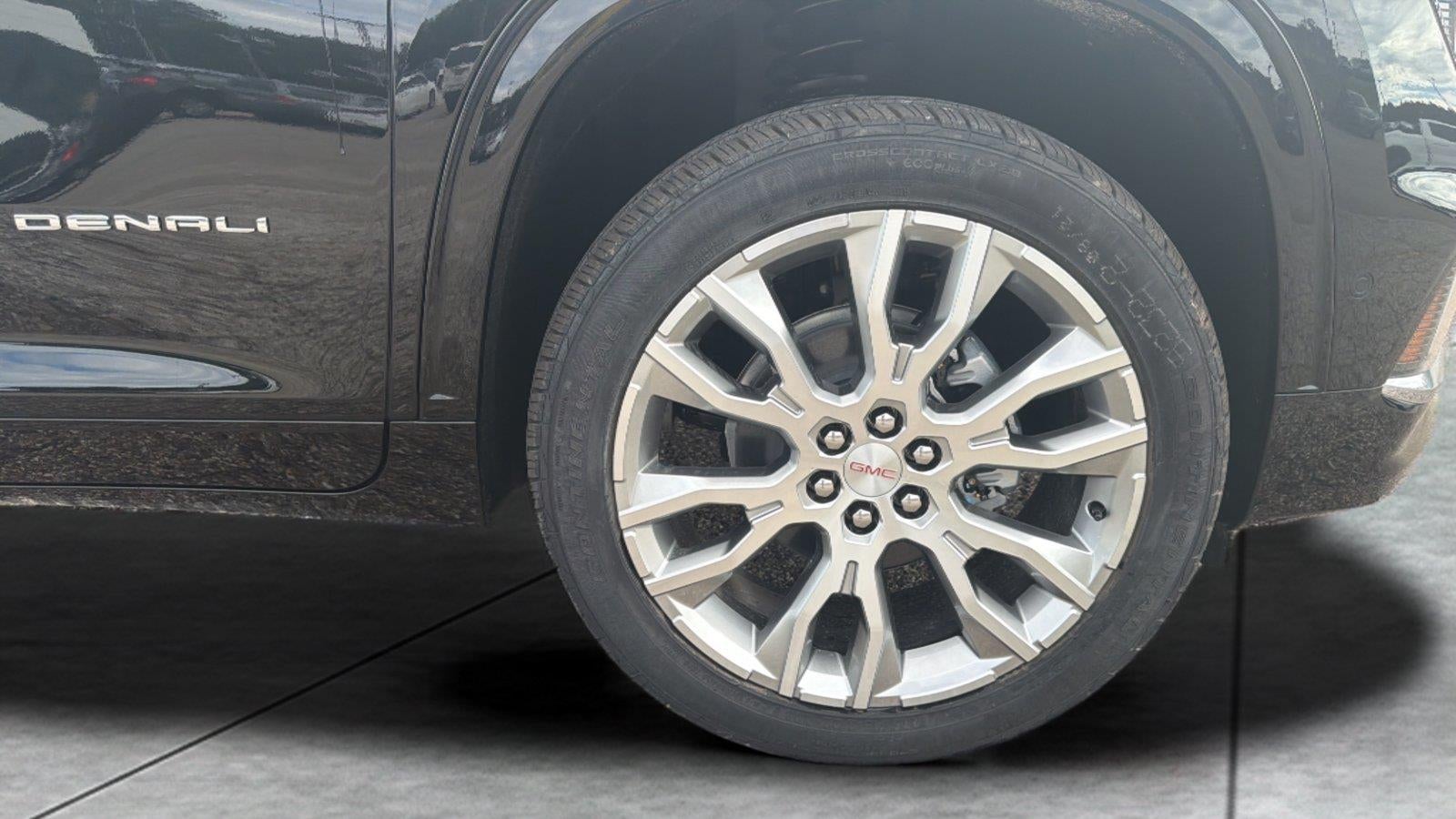 2027 GMC Acadia Denali