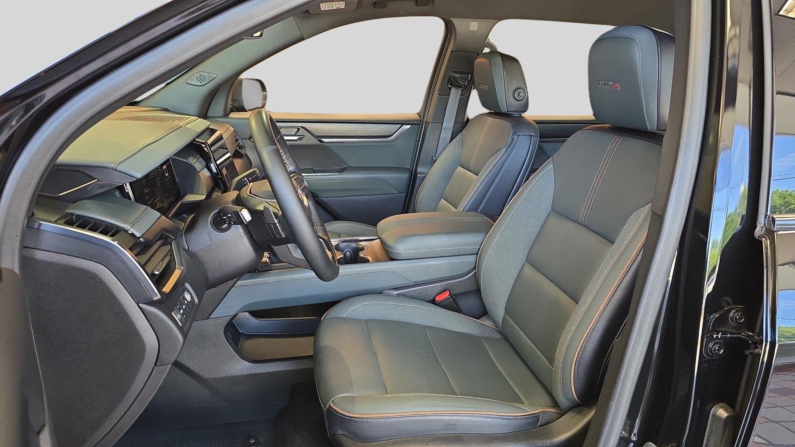 2024 GMC Acadia AT4
