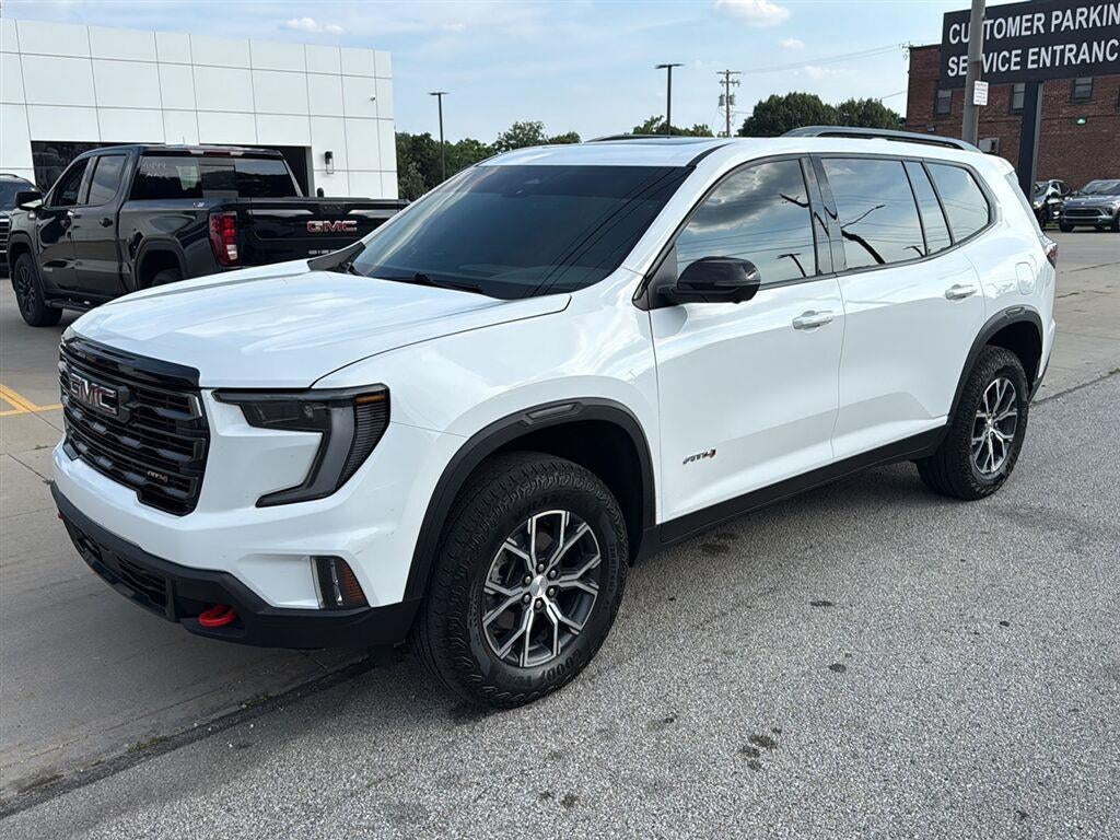 2025 GMC Acadia AT4