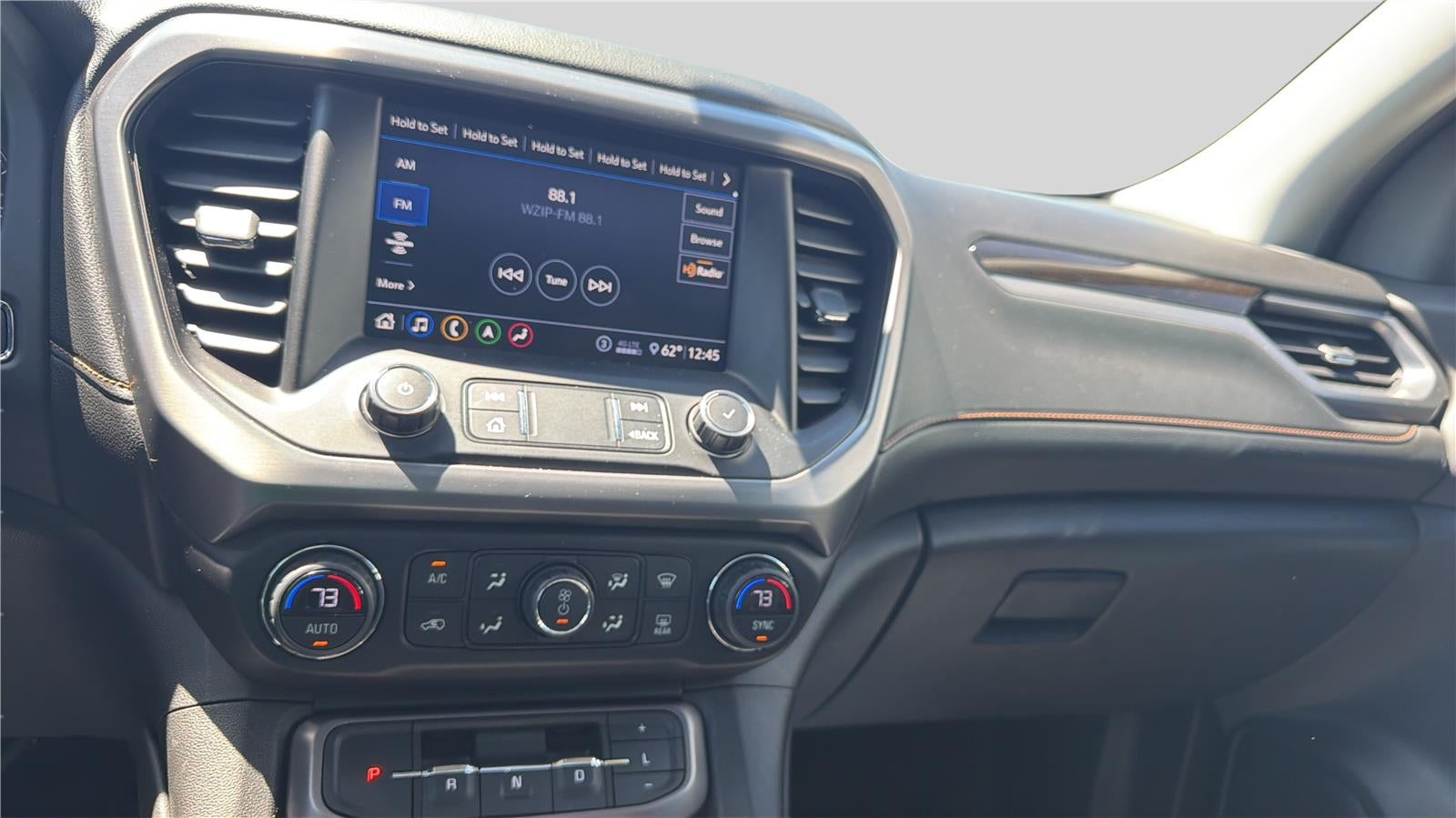 2020 GMC Acadia AT4