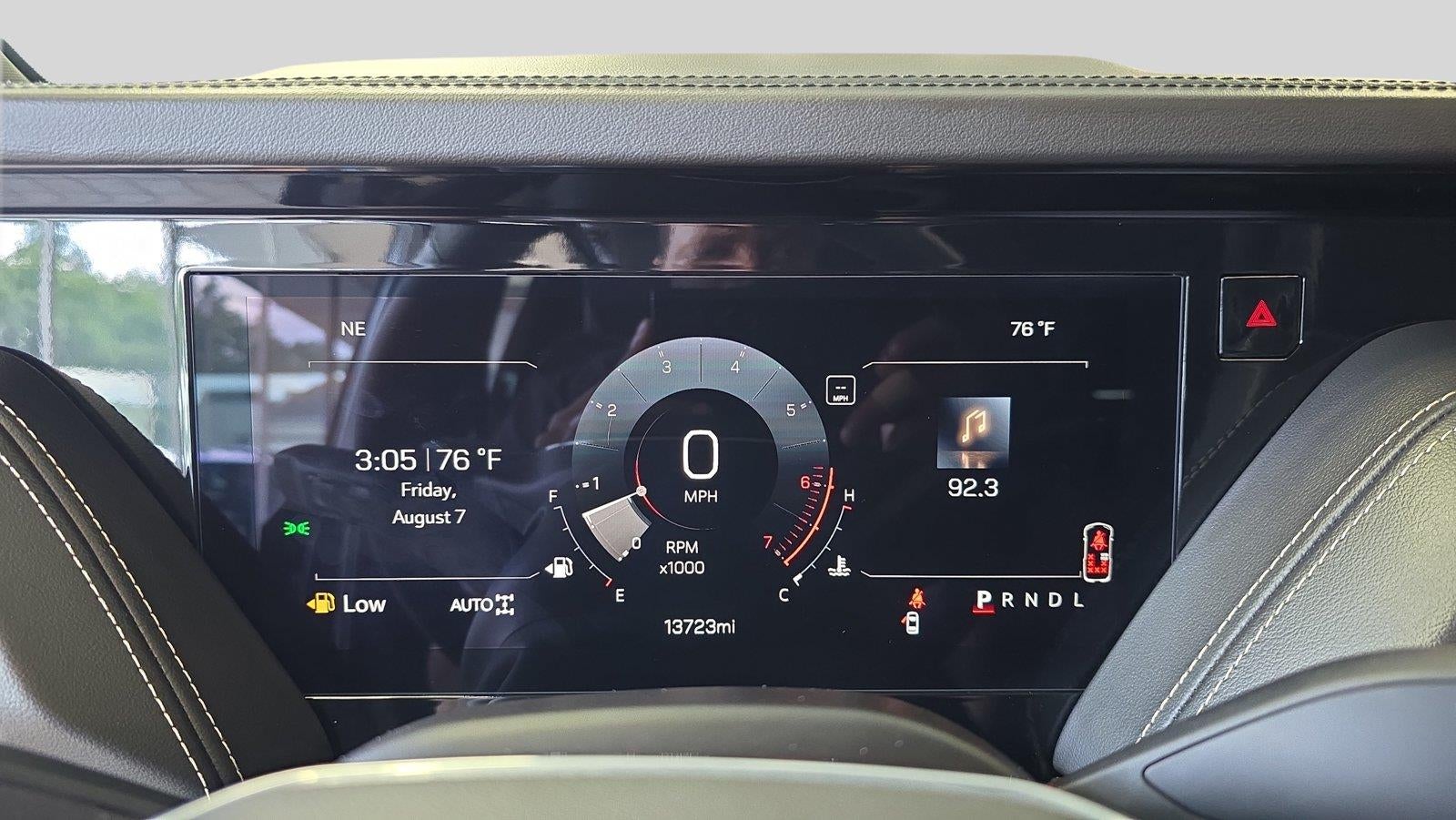 2025 GMC Yukon Elevation