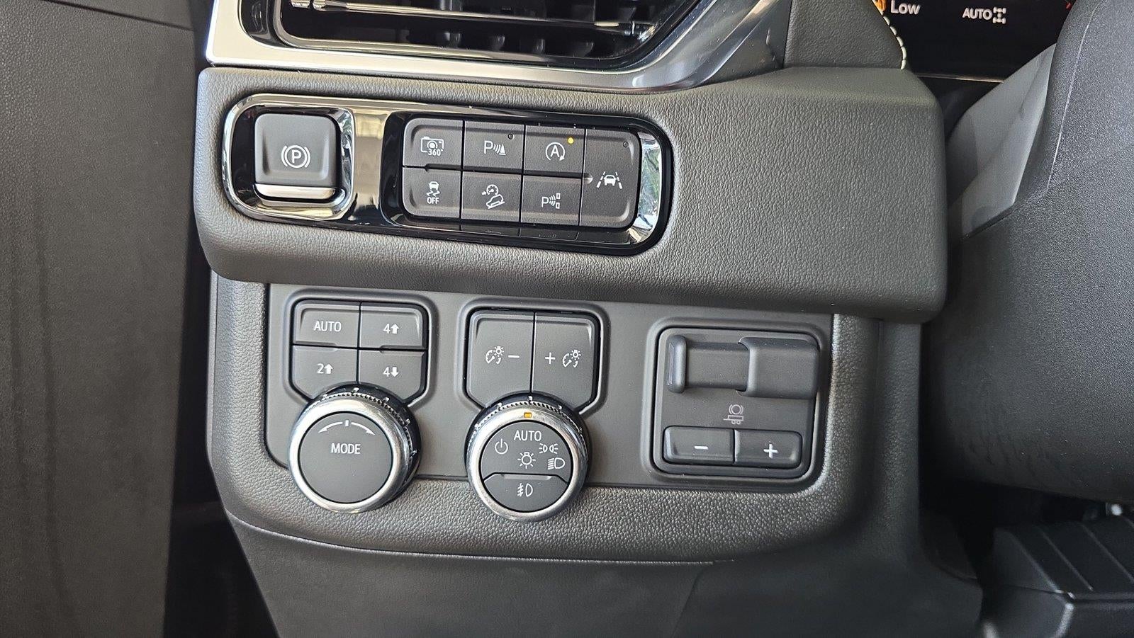 2025 GMC Yukon Elevation