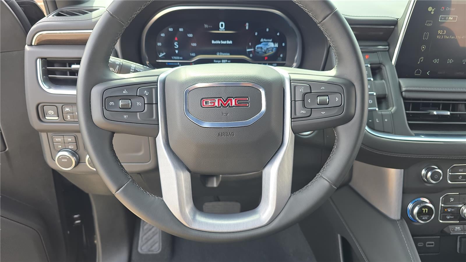 2024 GMC Yukon XL SLE